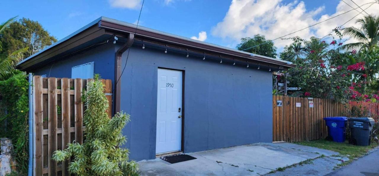 Leo Guest House Hollywood Exterior photo